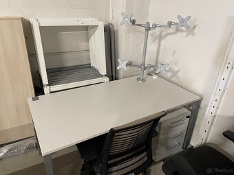 Stoły biurowe - 10
