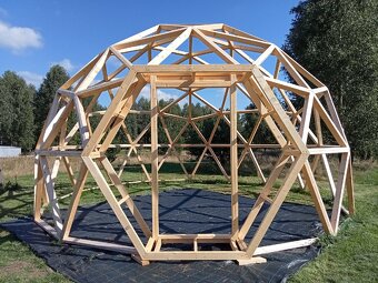 Kopuła geodezyjna 35m2. Glamping - zadaszenia basenu. - 10