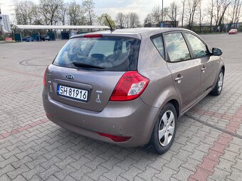 Ceed 1.4 Benzyna - 10