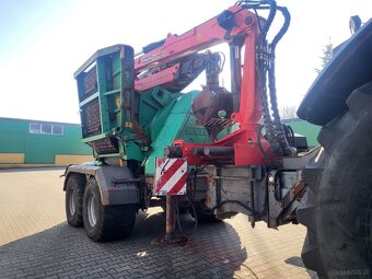 Rębak Jenz 582 z Ciągnikiem Massey Ferguson 8680 - 10