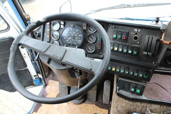Liaz 18.23, NJ SR-70 PT RAMIĘ HYDRAULICZNE, LATARNIE - 10