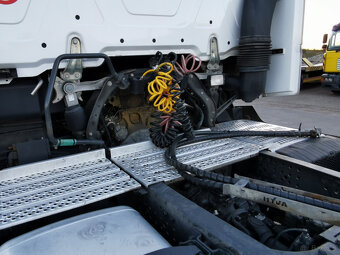 Sprzedam ciągnik siodłowy MERCEDES-BENZ ACTROS 1848 EURO 6 - 10