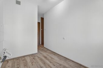 4 pokoje, balkon + piwnica w centrum Gryfina. - 10