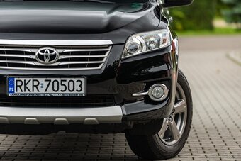 Toyota RAV4 - 10