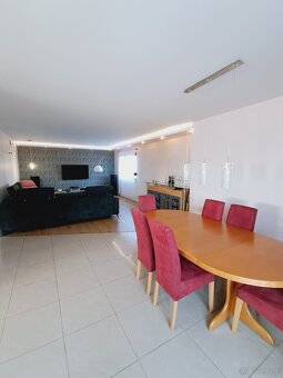 Dom parterowy z użyt. poddaszem o pow. 200 m2,Kościelna Wieś - 10
