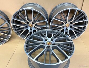21 cali OE Porsche Panamera 971 Exclusive Design Sport - 10