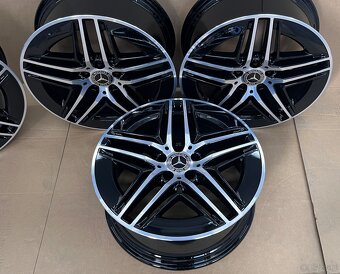 Mercedes Benz V-Klasa AMG Vito Viano 19 cali W447 A447401800 - 10