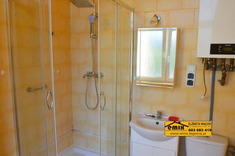 2 pokoje, I piętro, balkon, własny parking, teren ogrodzony - 10