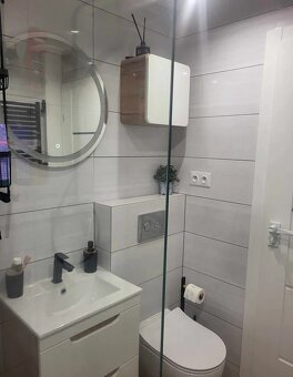 Mieszkanie o pow. 50m2, umeblowane, I p., ścisłe Śródmieście - 10