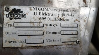 Winiarki ze stali nierdzewnej UNICOM o pojemności 11 400 l - 10