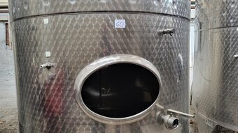 Zbiorniki UNICOM stojące o pojemności 4.500 L - 10