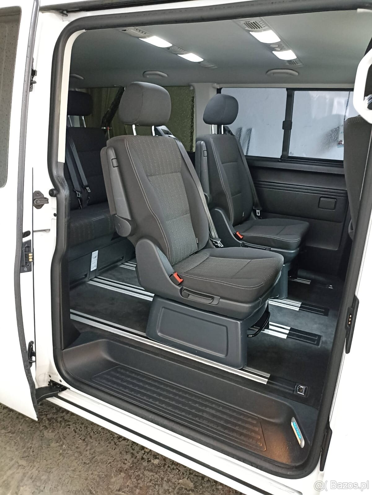 VW Multivan T6 Long, 4x4, DSG - 11