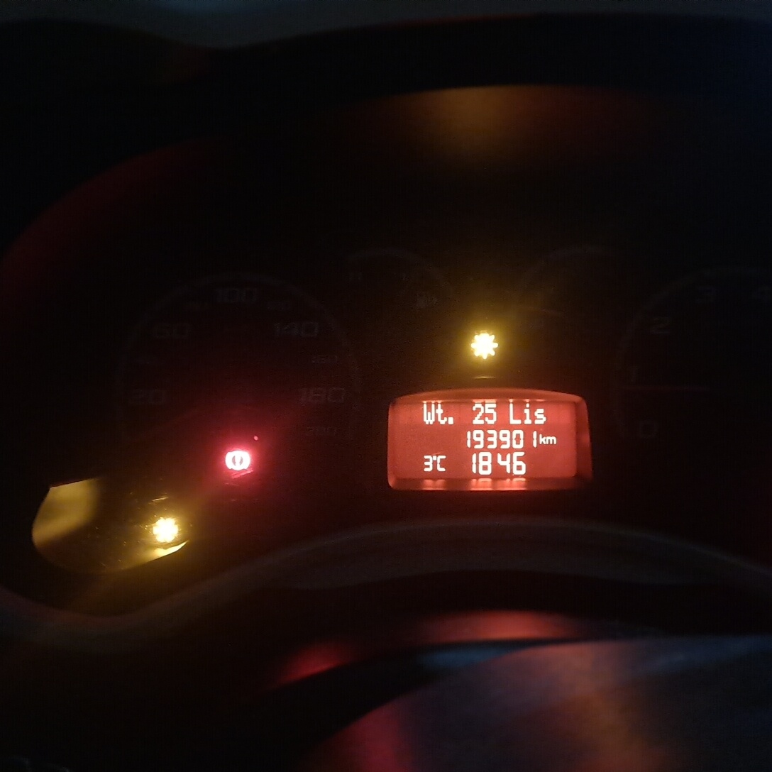 Sprzedam ekonomicznego i zgrabnego Forda - 11