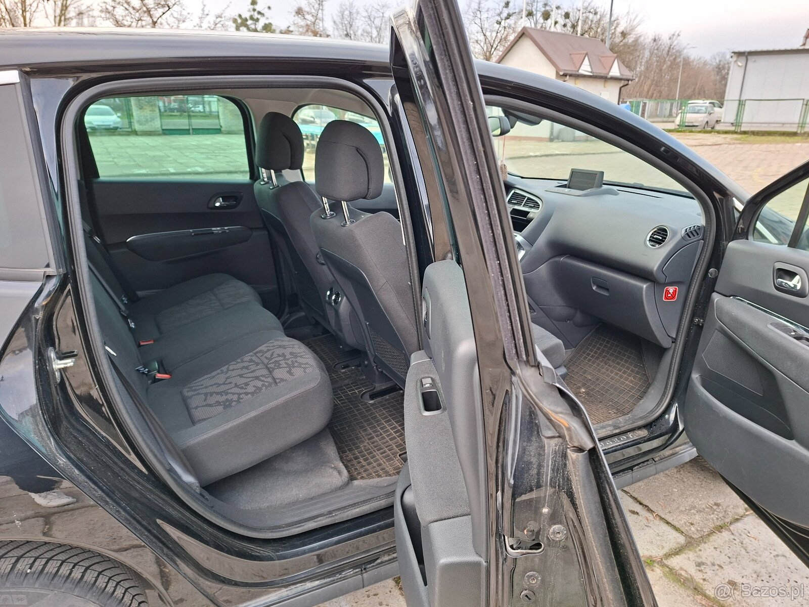 PEUGEOT 3008 ACTIVE 1.6i 16v / 120 PS / NAVI / KLIMA - 11