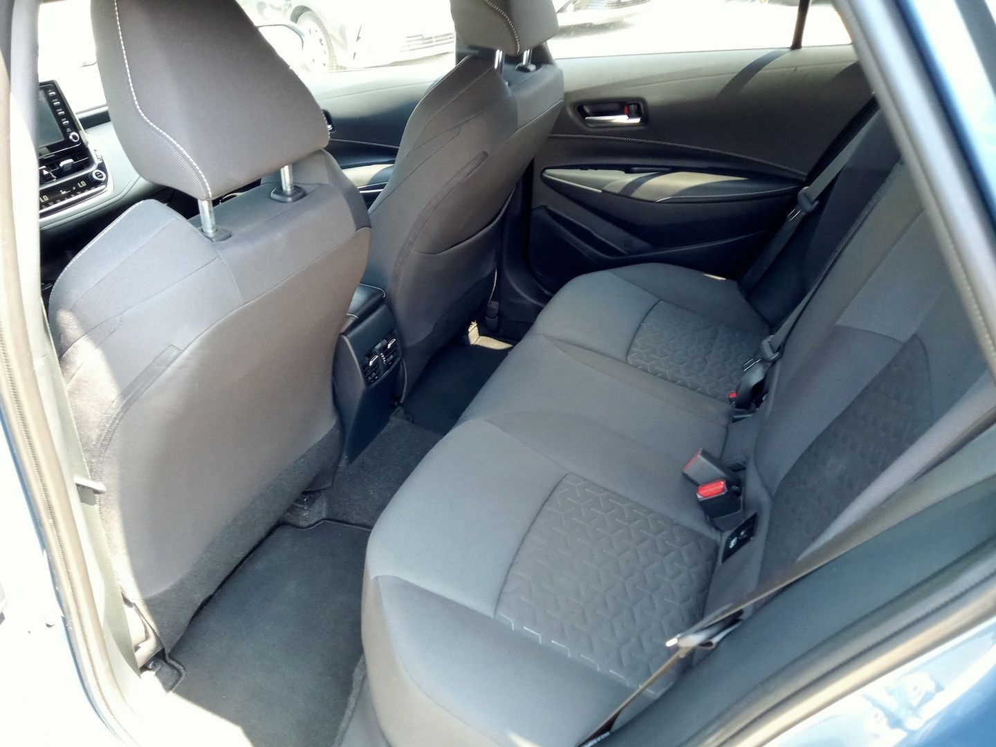 Sprzedam Toyota Corolla 1.2 T Comfort - 11