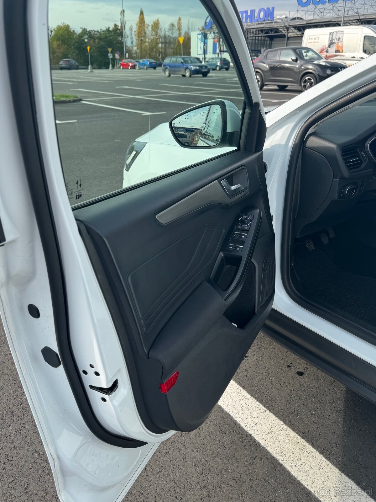 Sprzedam Ford Focus samochód jest bardzo dobrym stanie - 11