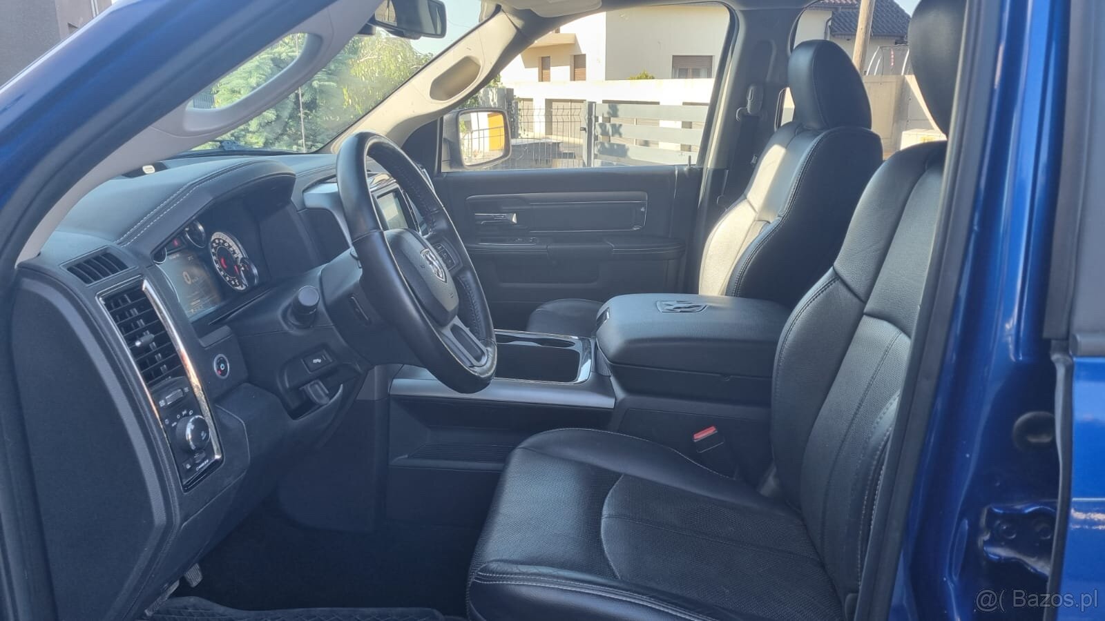 Dodge Ram Sport 5.7 Hemi 4X4 - 11