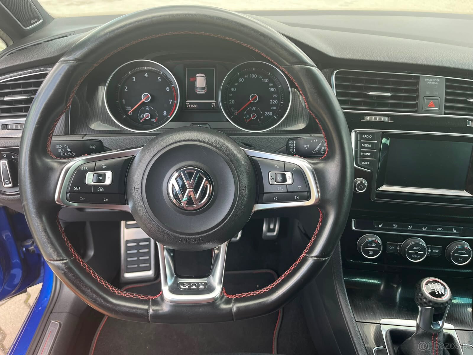 Volkswagen Golf GTI 2.0 230 KM - 11