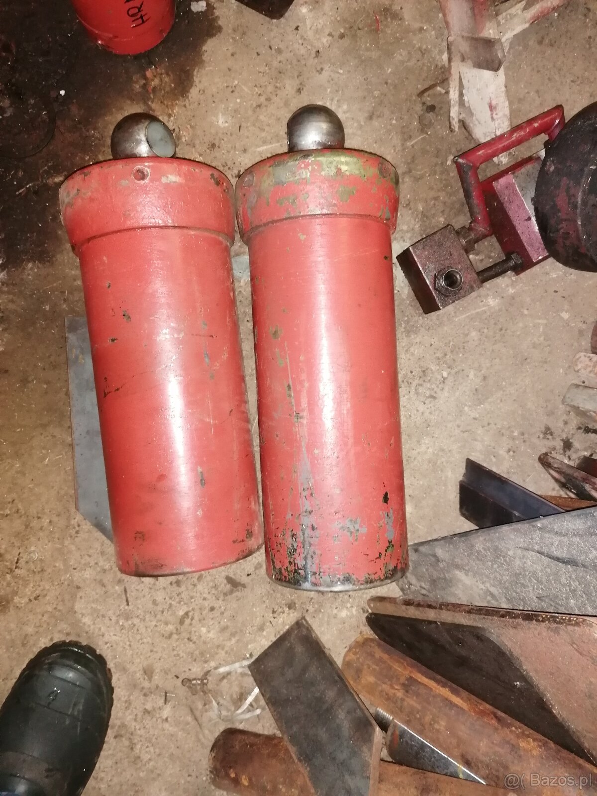 Sprzedaję przyczepę BSS 9t i 8t oraz wiele części zamiennych - 11