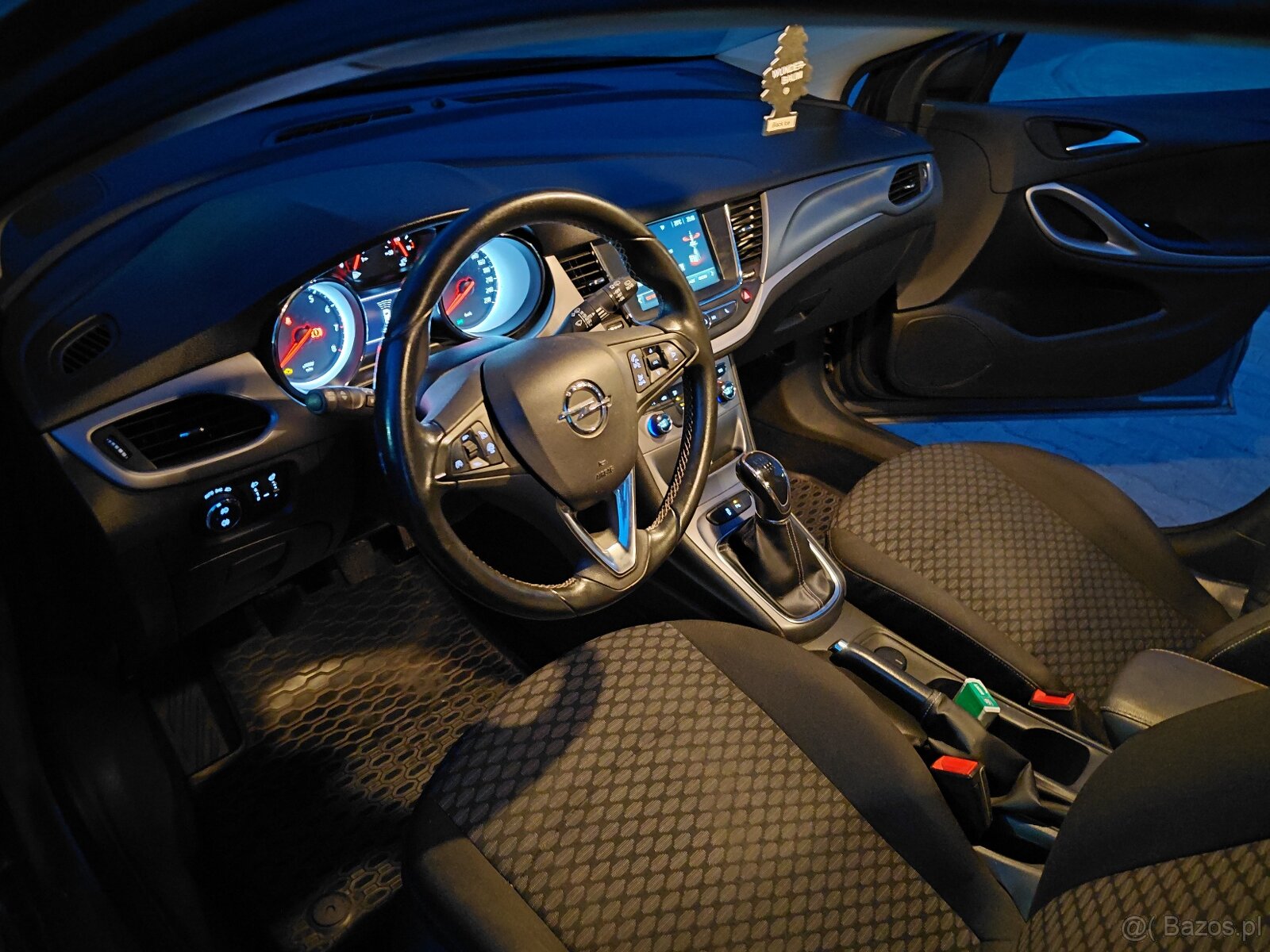 Opel Astra K 2017 rok ,krajowy,benzyna - 11