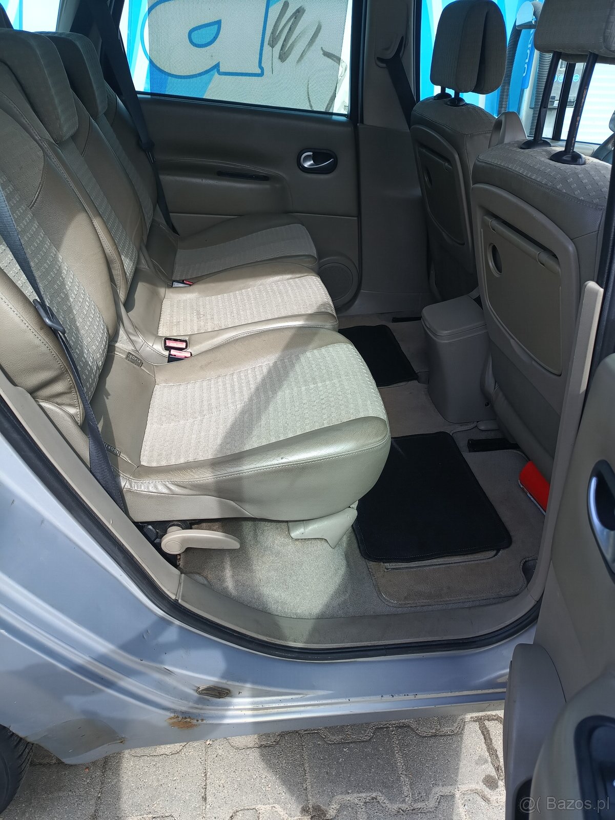 Sprzedam Renault Megane Scenic - 11