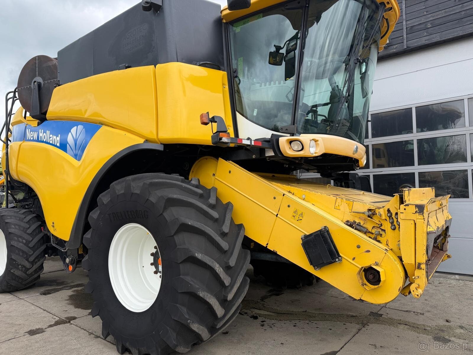 Kombajn zbożowy New Holland CX 860 stół do rzepaku klimatyza - 11