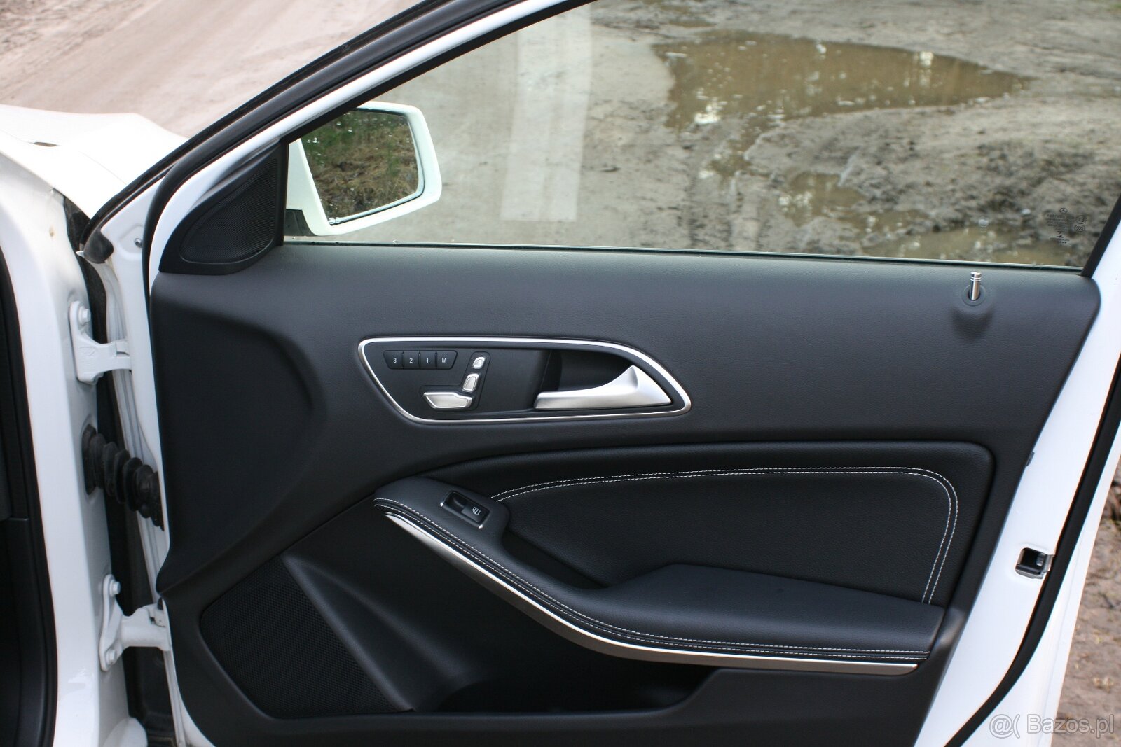 Mercedes-Benz Klasa GLA250 7G-TRONIC - 11