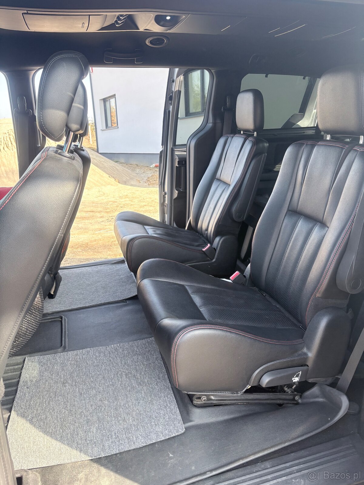 Sprzedam Dodge Grand Carawan 2017 - 11