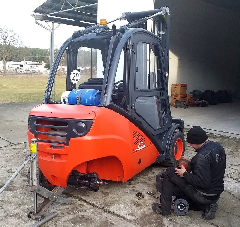 Serwis ładowarek teleskopowych, wózków widłowych i wiertnic - 11
