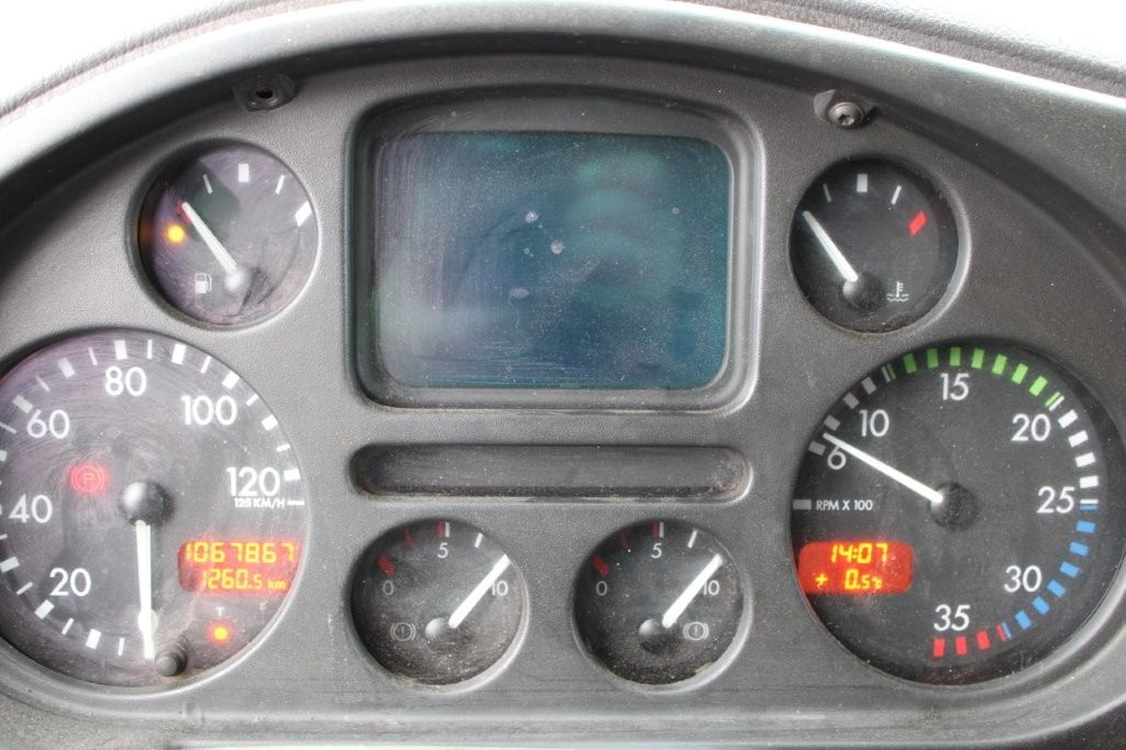 DAF FA LF45.220, SLEEPING BODY - 11