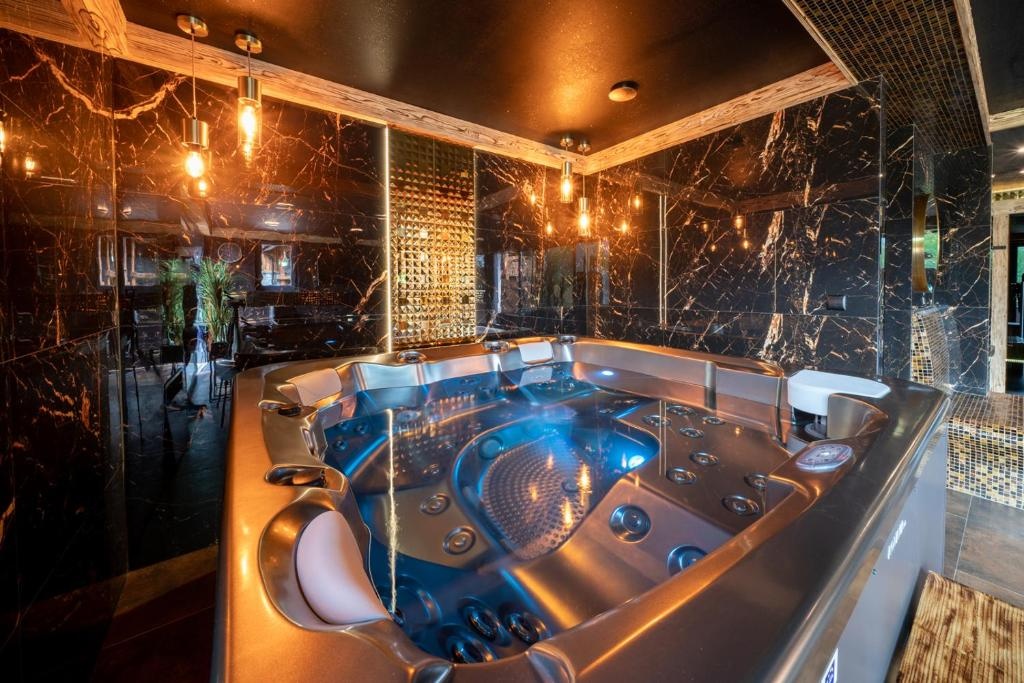 Apartamenty Wellness & SPA Cztery Pory Roku Zakopane- Koście - 11