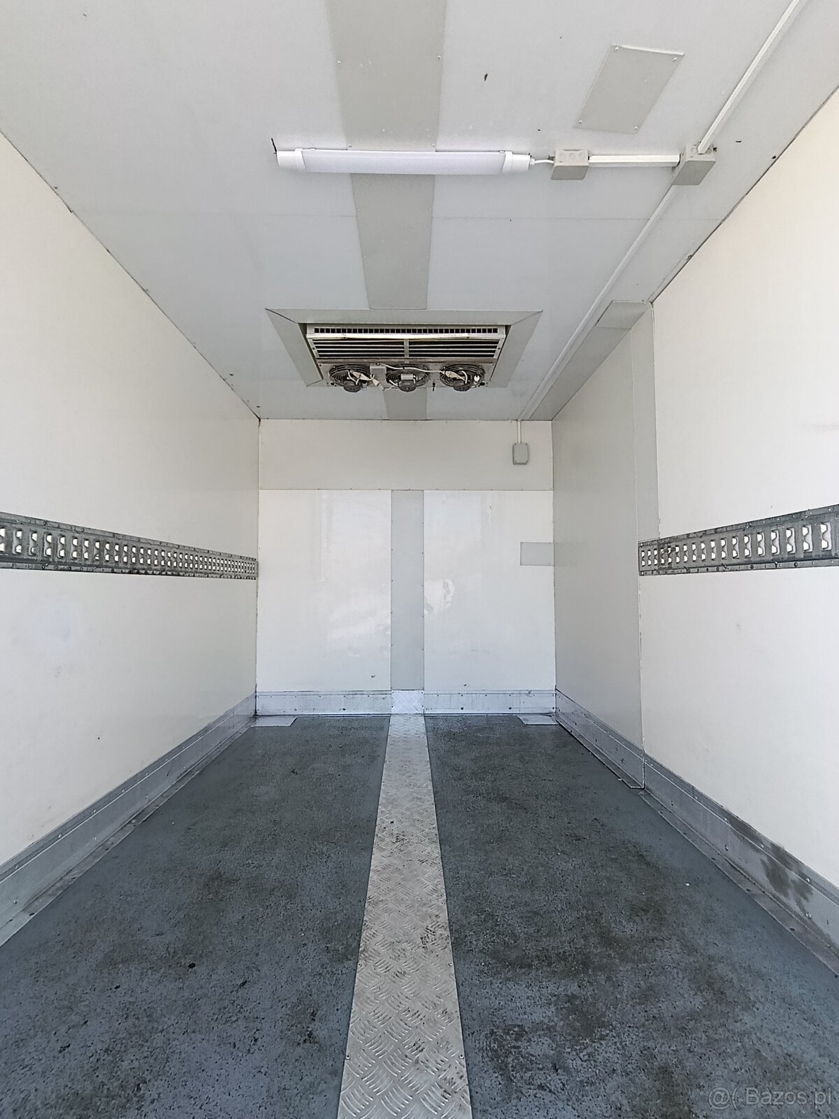 Zabudowa Chłodnicza / Chłodnia Stacjonarna / Komora Chłodnic - 11