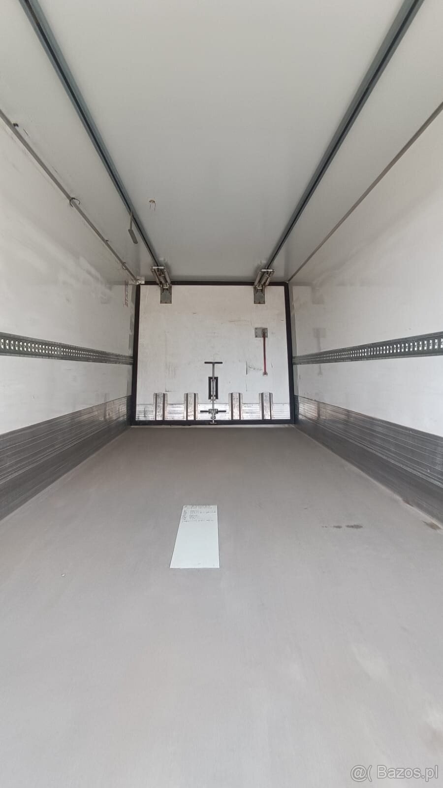 Kontener samochodowy / Kontener Magazynowy / Kontener Izoter - 11