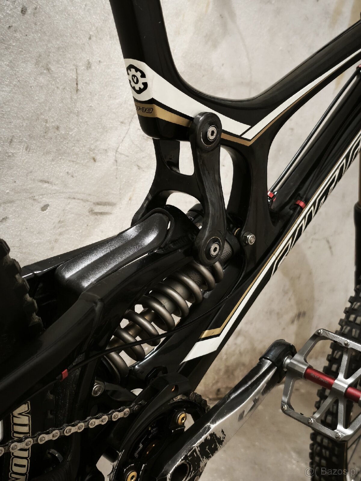 Santa Cruz v10.4 Carbon - 11