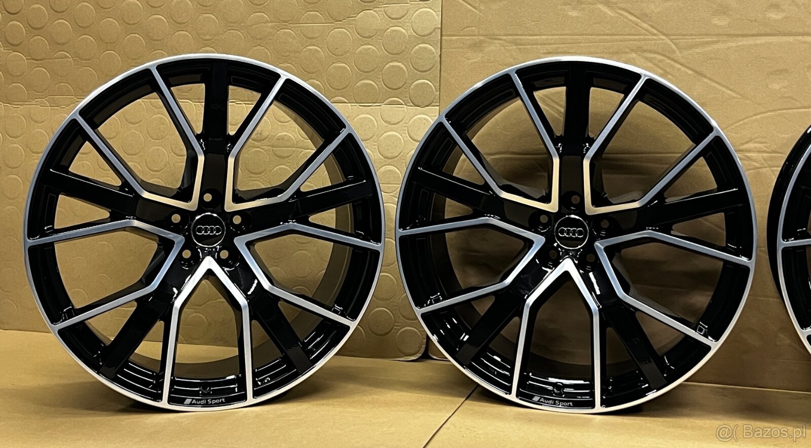 Felgi Audi Q8 SQ8 10J x 22 ET21 4M8601025Q / AQ 5x112 - 11