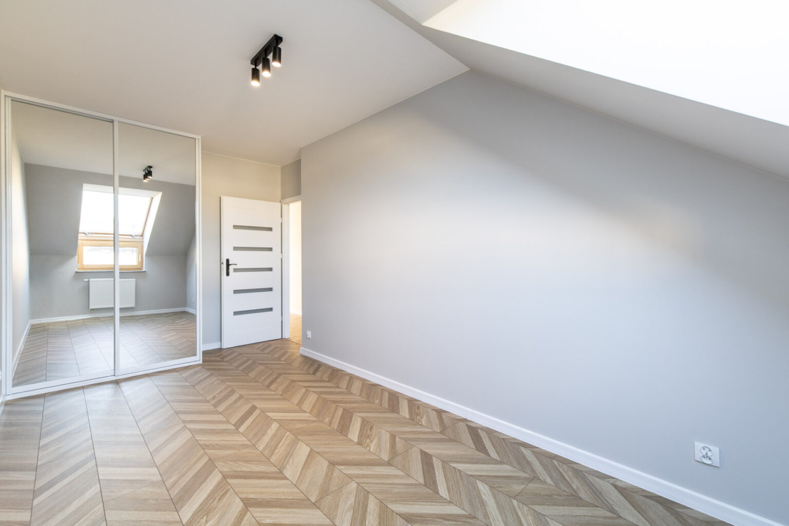 TRZYPOKOJOWE MIESZKANIE W NOWYM BUDOWNICTWIE - 11