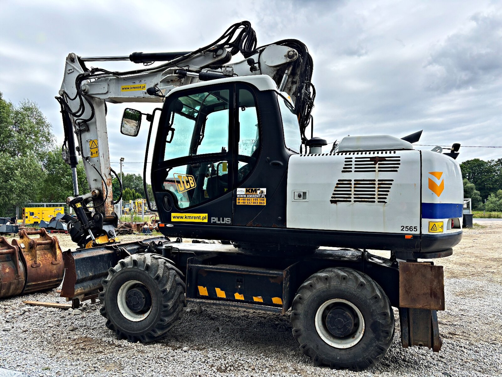 JCB JS 175 WTT4 KOPARKA KOŁOWA 2018R. Z ENGCONEM | KOMATSU V - 11