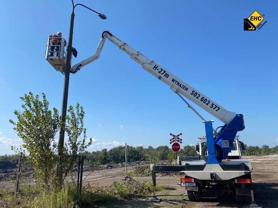 Wynajem żurawi samojezdnych do 50 ton i podnośników do 70 m - 11