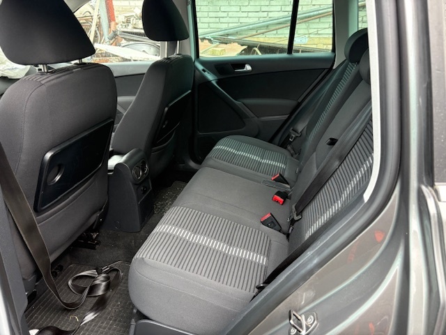 VW Tiguan 2.0TDi 103kw, r.6/2010, 4x4x, klima, panorama - 11