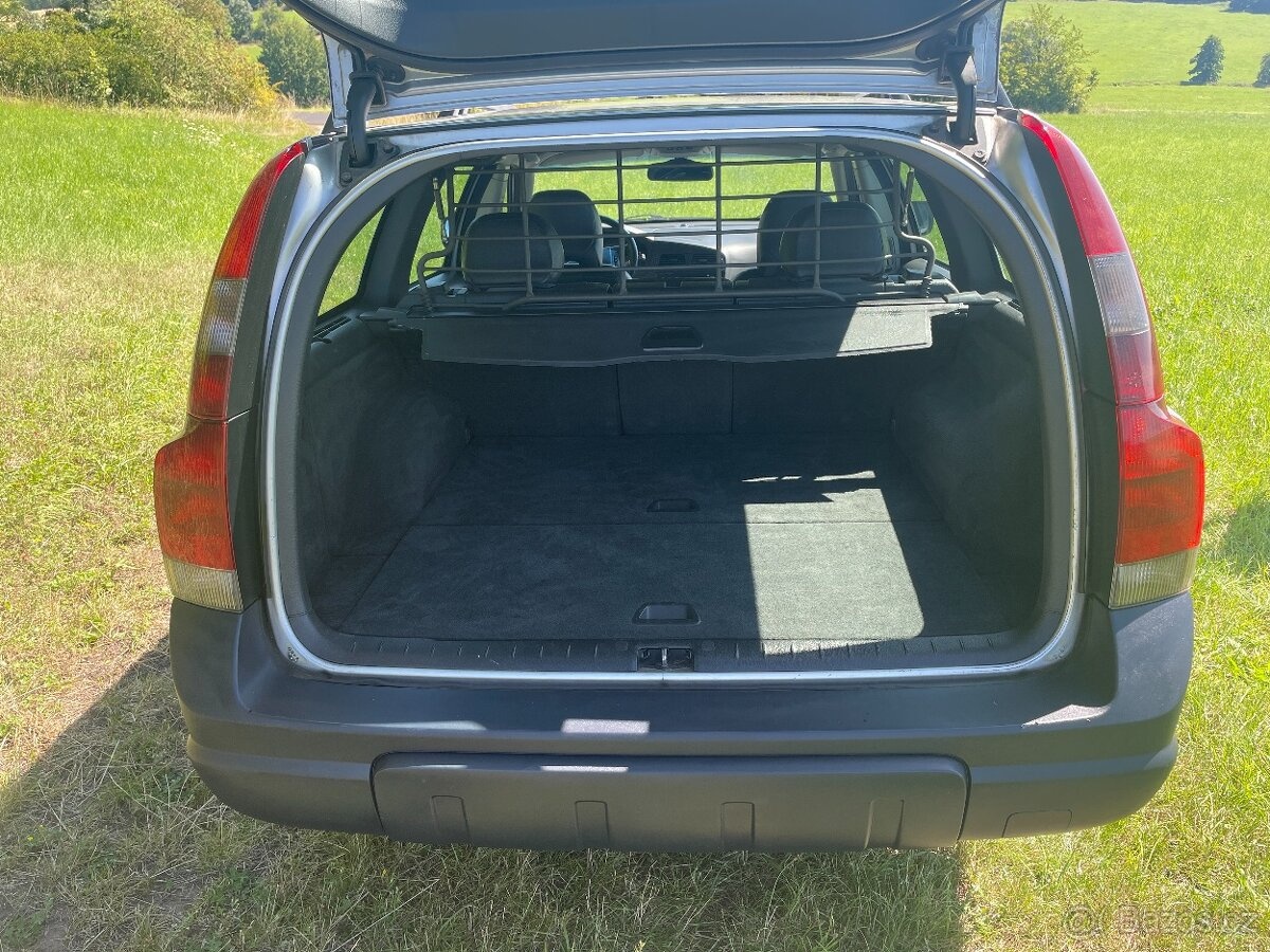 Sprzedam Volvo XC70 - 11