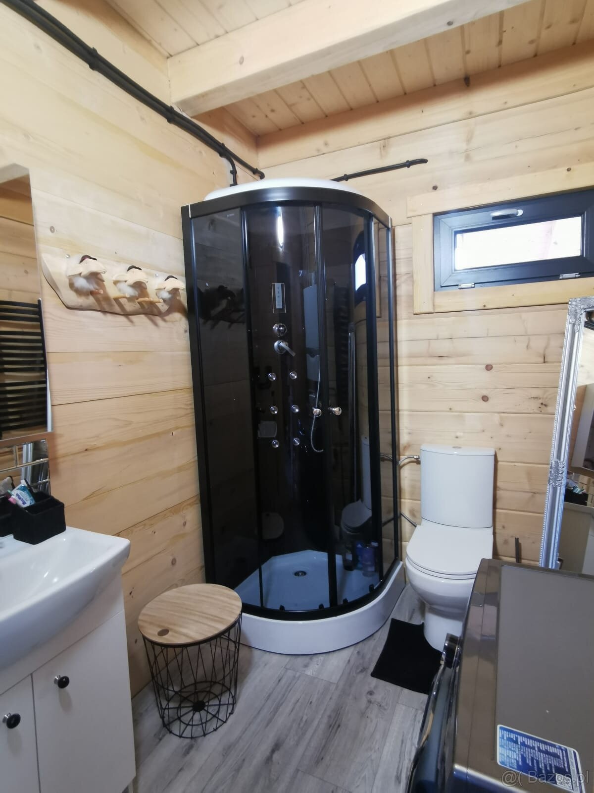 Do sprzedania drewniany domek położony na zielonym Roztoczu. - 11