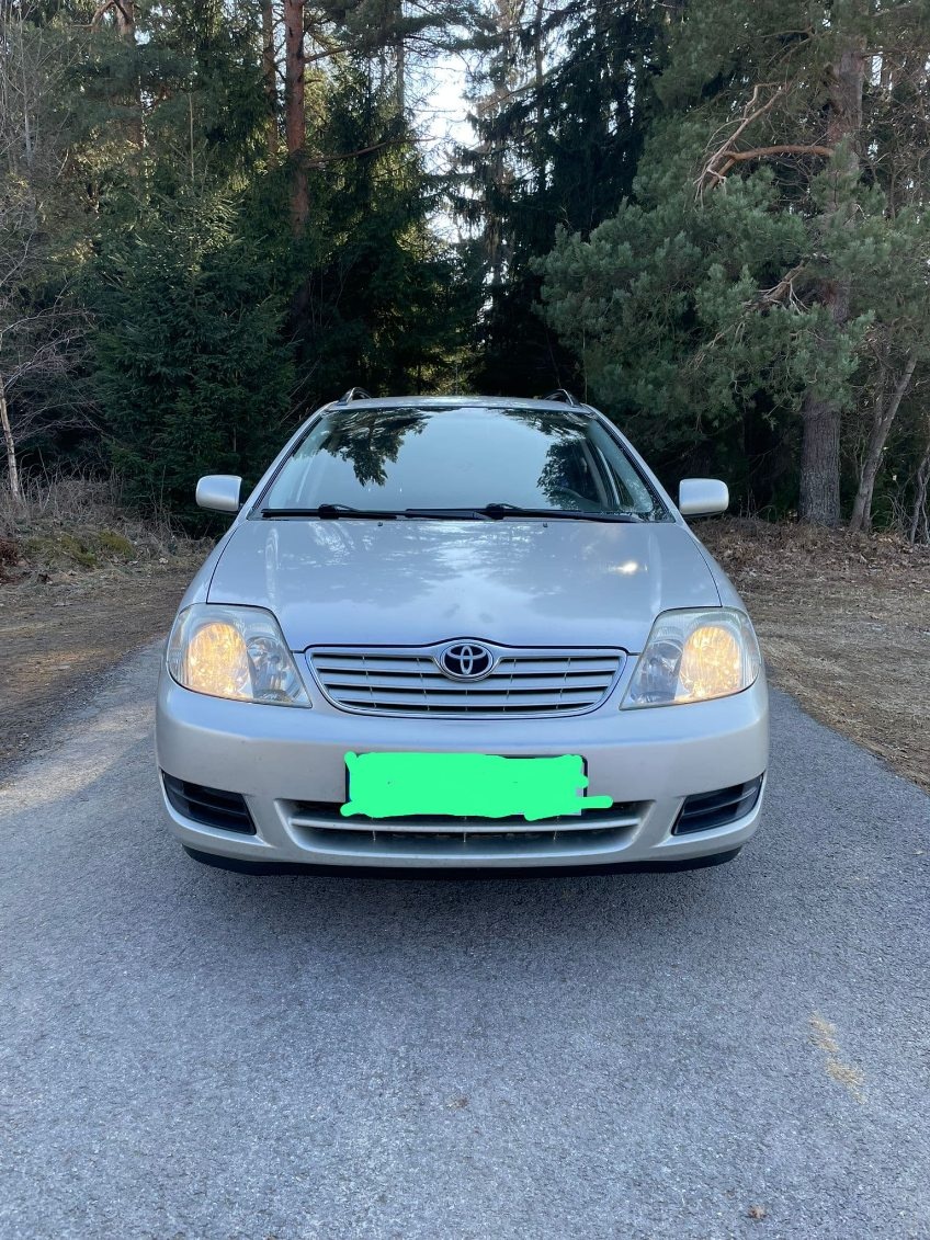 Corolla 1,4 benzyna 2005r - 11