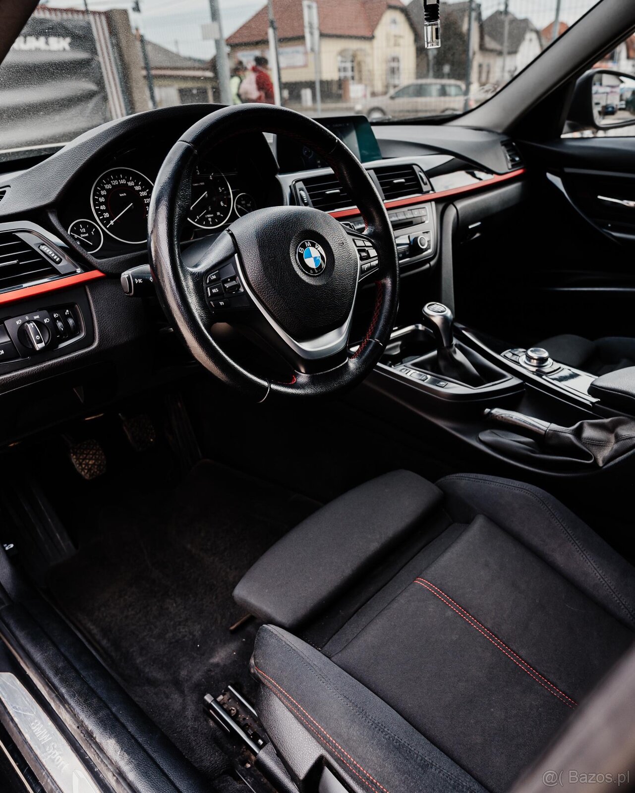 BMW 318d SPORT F31 Touring 105kW – R19, 2015 - 11