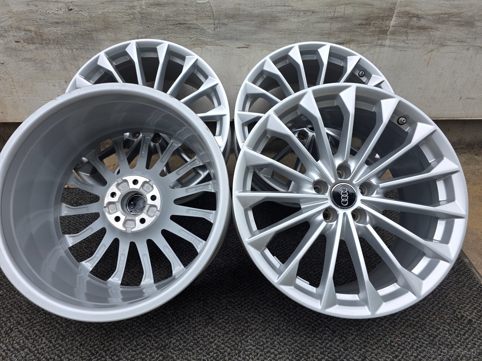 FELGE -ALUMINIOWE 5X112 R19 AUDI 9,0J ET34 - 11