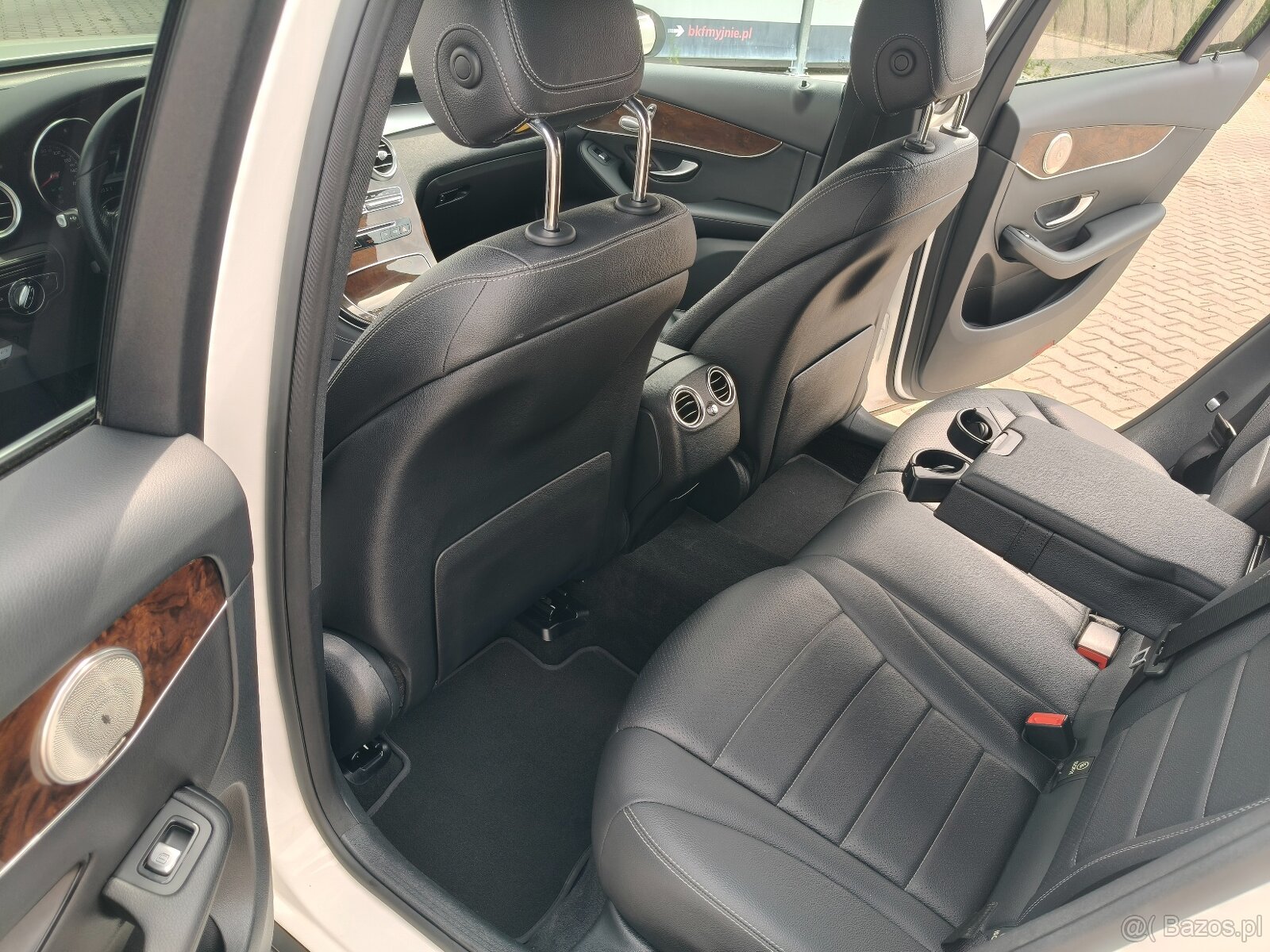GLC 300 2.0 BENZYNA 245 KM BIAŁY OKAZJA - 11
