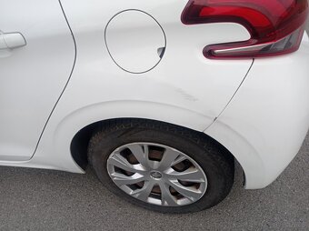 Sprzedam Peugeot 208 , 2016 , Salon Polska - 11