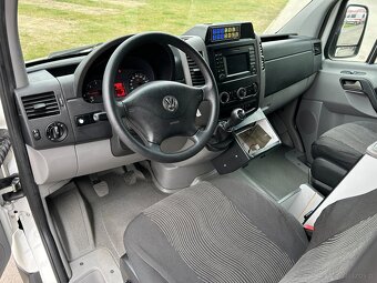 VW Crafter - 2.0 TDI Ambulans / Karetka - 11