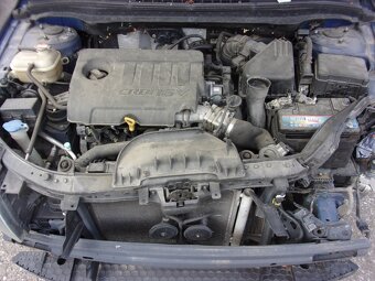 Hyundai i30 1,6 CRDi - 11