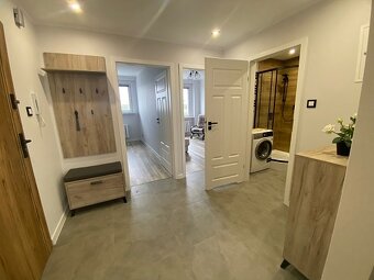 3 pokoje, 47m2, balkon, IV piętro, umeblowane, Os. Korczak - 11