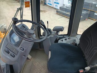 Ładowarka Volvo L35G. - 11